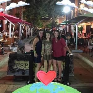 Meet your Posher, Julia